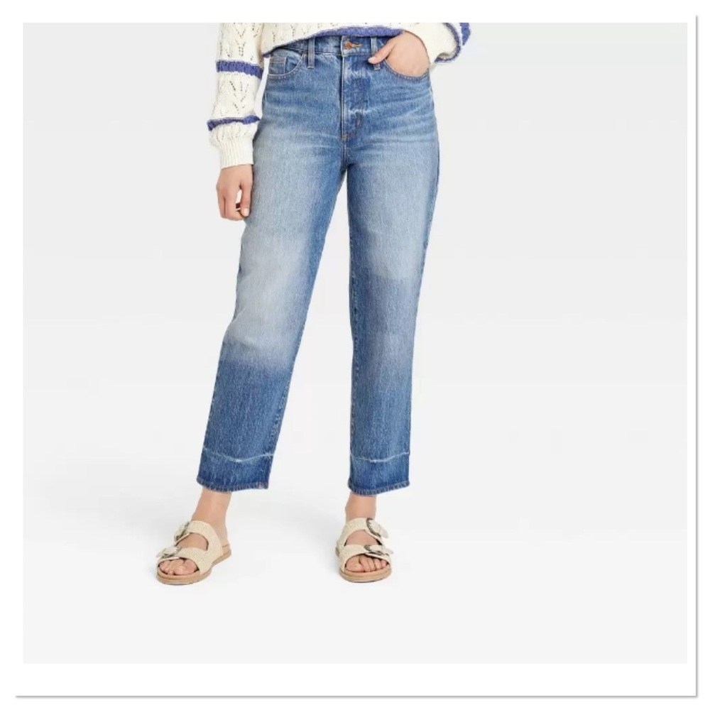 Women’s Super High Rise Vintage Straight Jeans Universal Thread